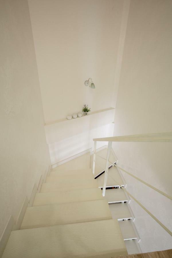 First Line Apartment *